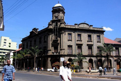 Nairobi: City Tour with Nairobi National Museum Visit