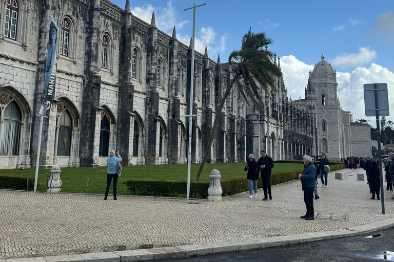 Lizbona: Belem Tour by TukTukLizbona: Belem TukTuk Tour