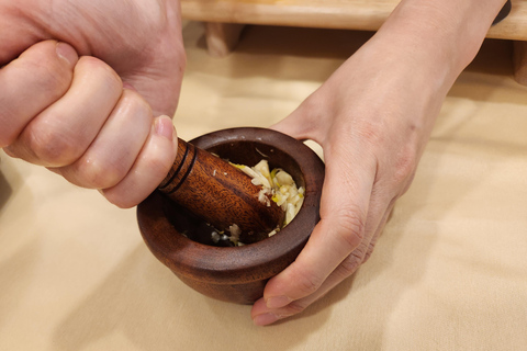 Seoul: 6-Dish Korean Cooking Class & Hidden Alley Tour