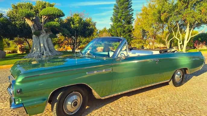 Algarve: Private Classic Car Scenic Escape & Picnic Delight