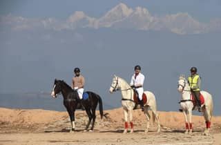 Kathmandu: Reitausflug mit Mittagessen & Transfer