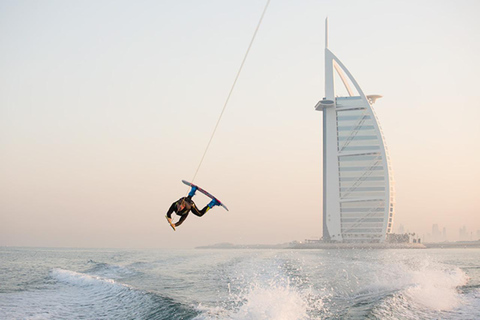 Dubai: 45Min Wakeboarding Experience 45Min Wakeboard in Dubai