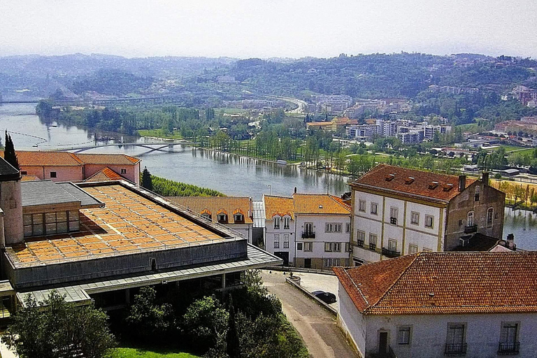 Da Porto a Lisbona con Aveiro-Coimbra-Fátima-Nazaré-ÓbidosMINIBUS (9-19 PAX) CON 3 FERMATE