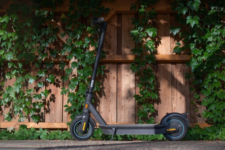 Discover Old Quebec in a different way - on an electric scooter 3h