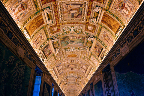 Vatican Museums, Sistine Chapel and St. Peter's Guided Tour Guide Tour