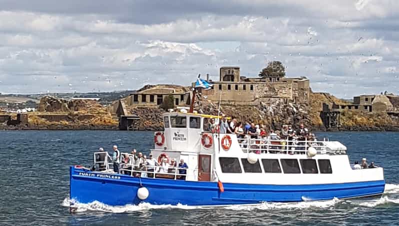Queensferry: Firth of Forth Blackness Castle Cruise
