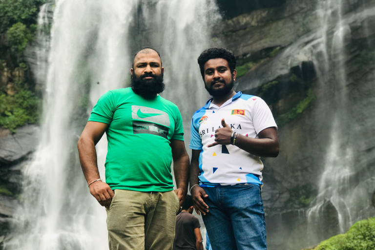 Ella: Bomburu Ella Waterfall & Porawagala View Point Tour