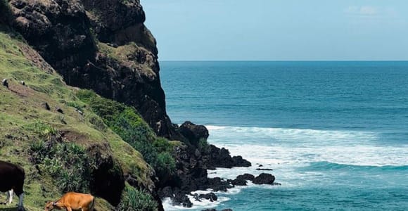 Lombok: Sasak Villages, Beaches, and Merese Hill Tour