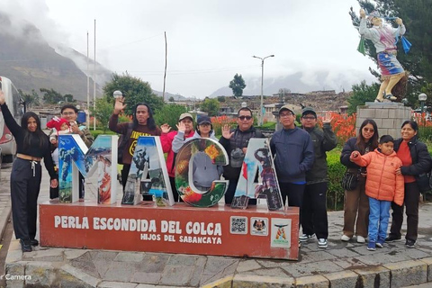 Colca Canyon: Full-Day Sightseeing Tour with Exclusive Visit to Tapay and Ending in Puno