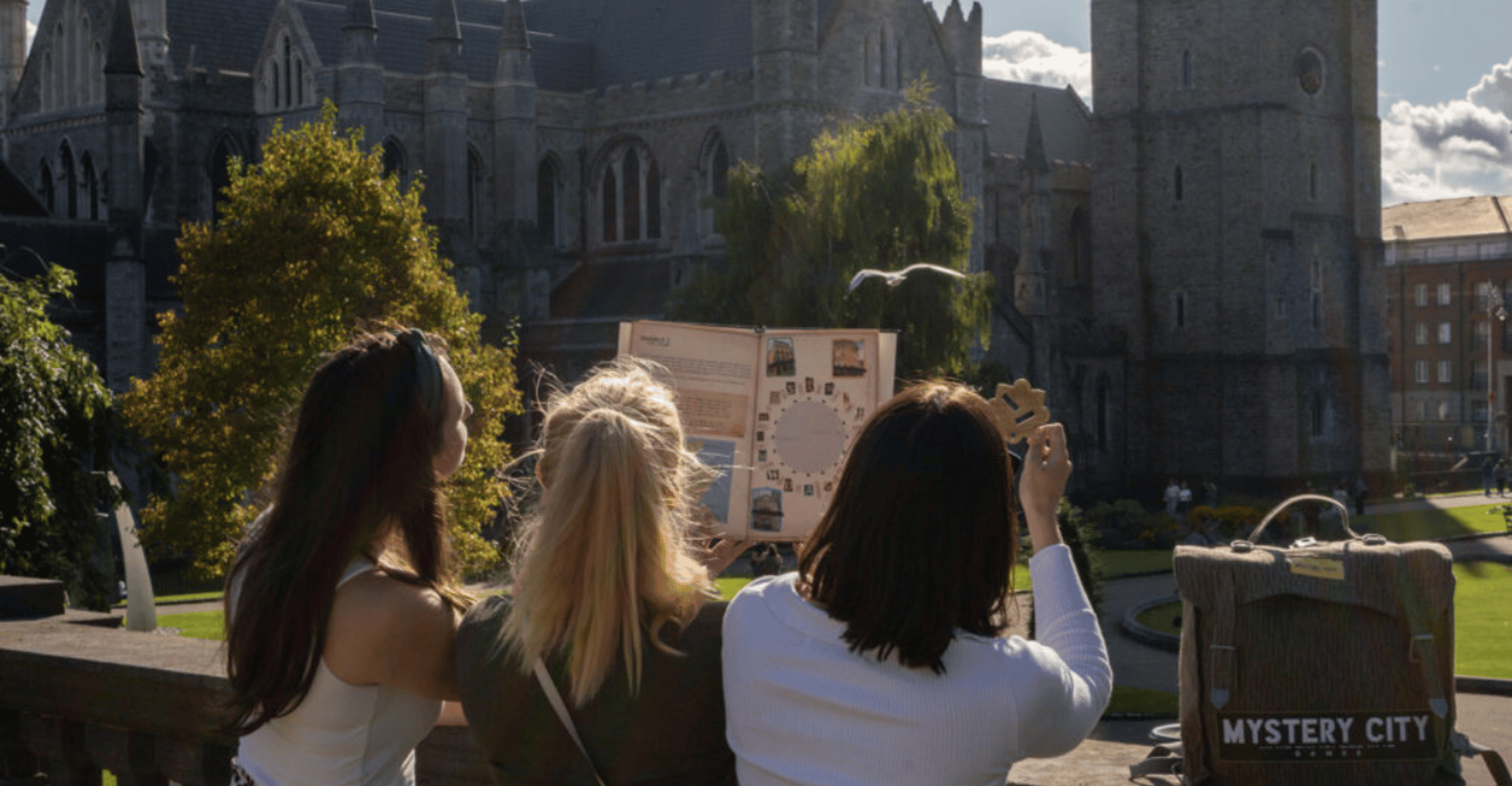 Dublin, Detective Treasure Hunt & Walking Tour - Housity