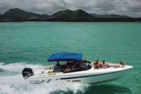 Full Day Shared Speed Boat in Ile Aux Cerfs Lunch & Transfer