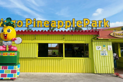 Kumejima : aquarium Churaumi d&#039;Okinawa, Manzamo, parc de l&#039;ananasBanque SMBC Shinjuku West Exit 9h30 (week-end et jours fériés 8h30)