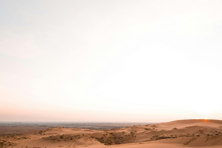 Da Doha: Safari nel deserto all&#039;alba con sandboarding