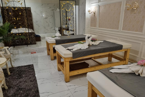 Pattaya: Massage, Thai Food Museum & 11-Course Meal