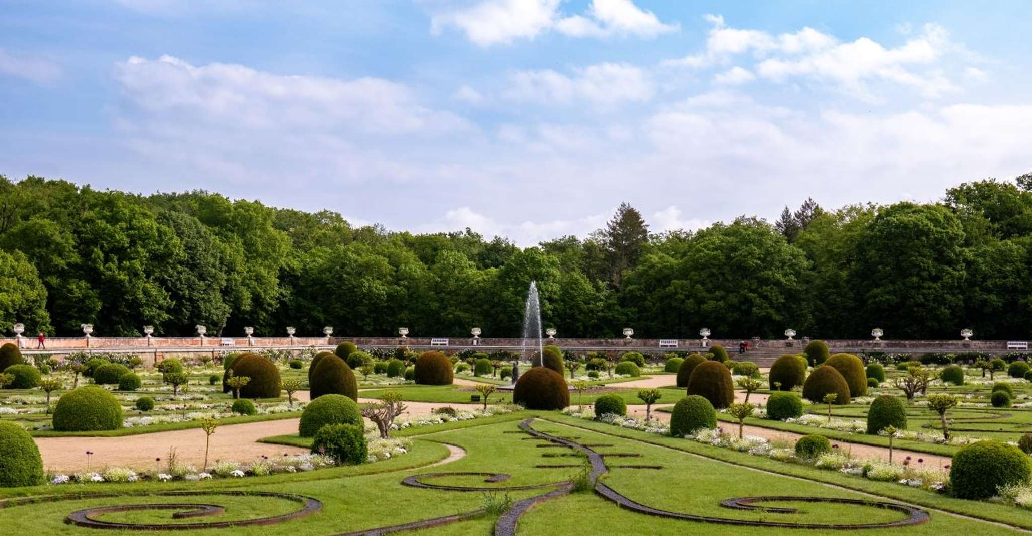 来自Tours、Chambert、Cheronceau和在家庭餐厅的午餐会 - Hizvo