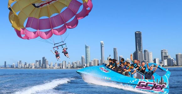 Gold Coast: Surfers Paradise - Parasail & Jetboat Combo