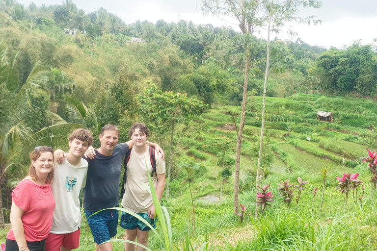 特特巴图：瀑布、香料、梯田、猴子森林特特巴图之旅、香料、瀑布、梯田、猴林