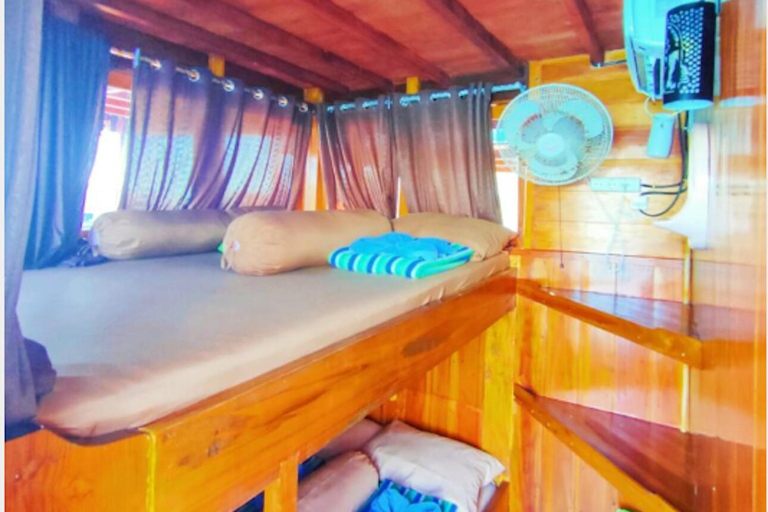 Komodo: Slow Voyage 2D1N Overnight Sailing Experience Private Cabin ( Share Bathroom )