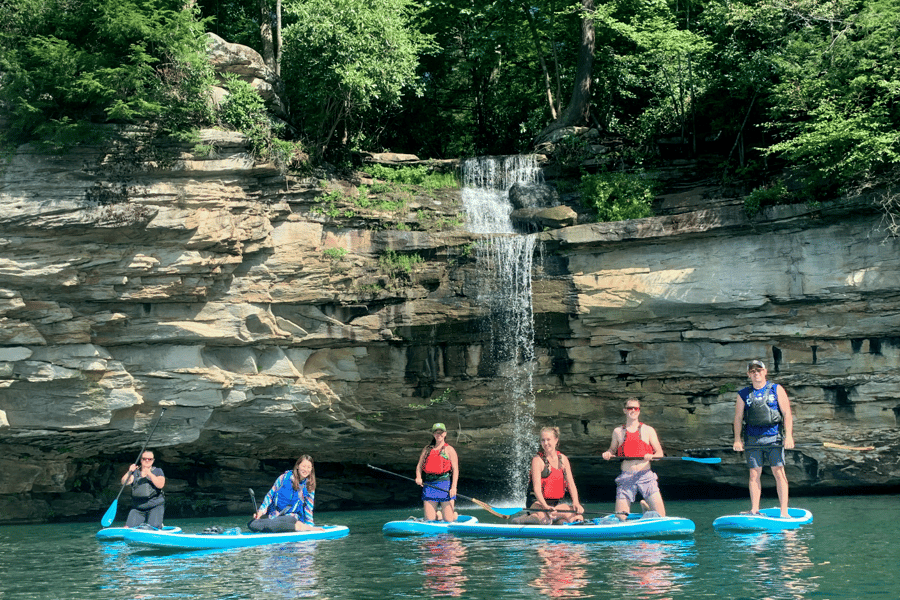 Sumerville: Paddle Board Rental with Life Jacket. Foto: GetYourGuide