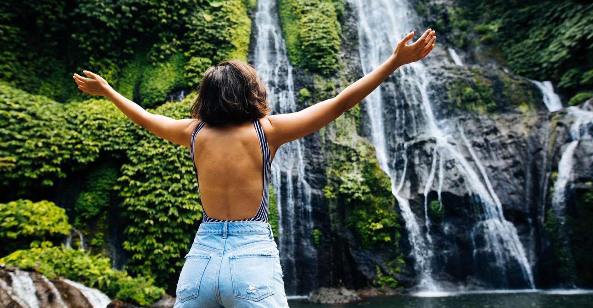 Bali: Lake Bratan, Handara Gate, Waterfall & Swing Tour photo 8