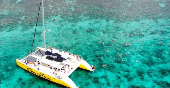 From Falmouth/Ocho Rios: Negril Beach and Catamaran Cruise
