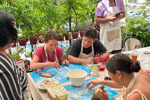 Kotor: Old Town Walking Tour and Cooking Class