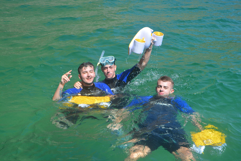 Sesimbra: Exclusive Private Yacht tour with sea activities! Sesimbra: Exclusive Private Yacht Experience and activities,