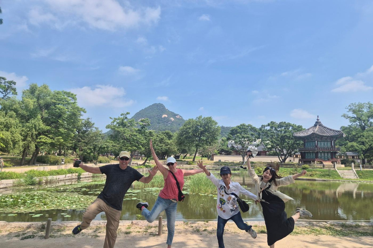 Seoul: Gyeongbok Palace, Insadong & N Seoul Tower [Morning Tour] Gyeongbok Palace, Insadong