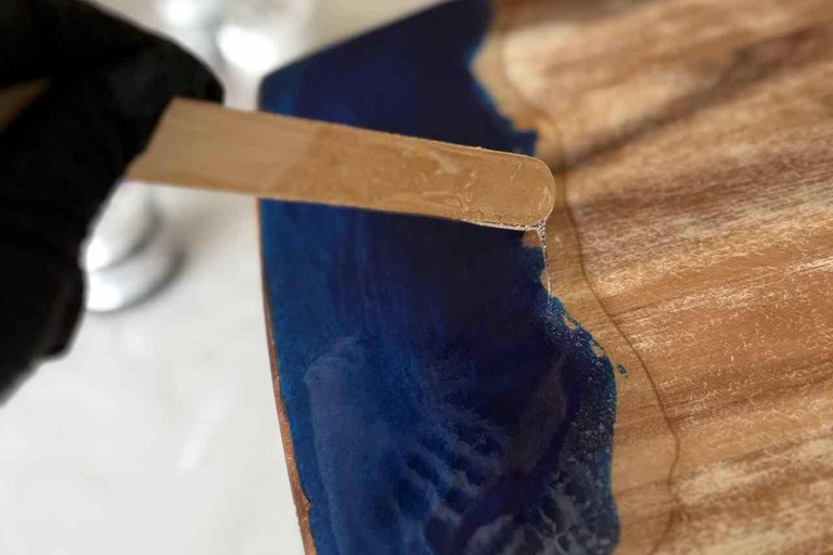 Leipzig: Resin Ocean Board Workshop with Snacks