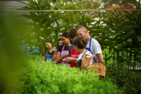 Lekcja gotowania na farmie ekologicznej w Chiang Mai w Mama Noi