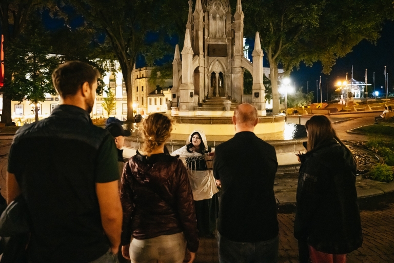 Quebec Interactive Street Theatre: "Misdaden in Nieuw-Frankrijk"Interactief straattheater in het Frans