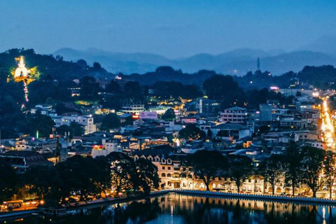 Kandy Night Tuk-Tuk Experience with a Local Friend