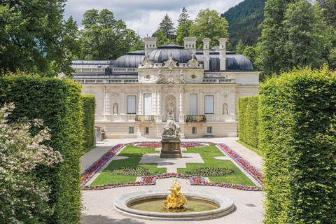 Linderhof Palace + Ettal + Oberammergau: Day tour with Peter from the hotel (6 people) Linderhof Palace + Ettal + Oberammergau: Private Tour with Peter