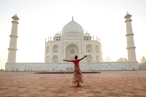 From Delhi: Taj Mahal Sunrise Day Tour with Transfer & Lunch Tour with Private AC Car & Professional Guide