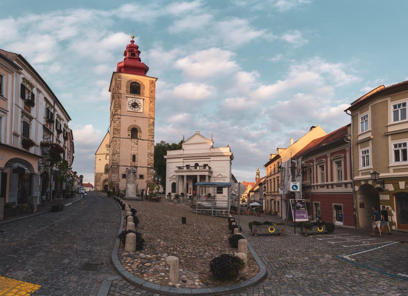 Ptuj: Morgenkaffe og gåtur i den gamle bydel ♥️