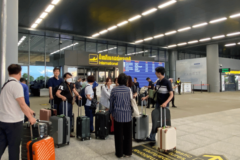 Transfer from Siem Reap Airport to hotels in Siem Reap