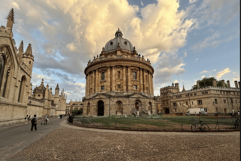 Oxford Pub Tour: Historic Pubs and Local Brews