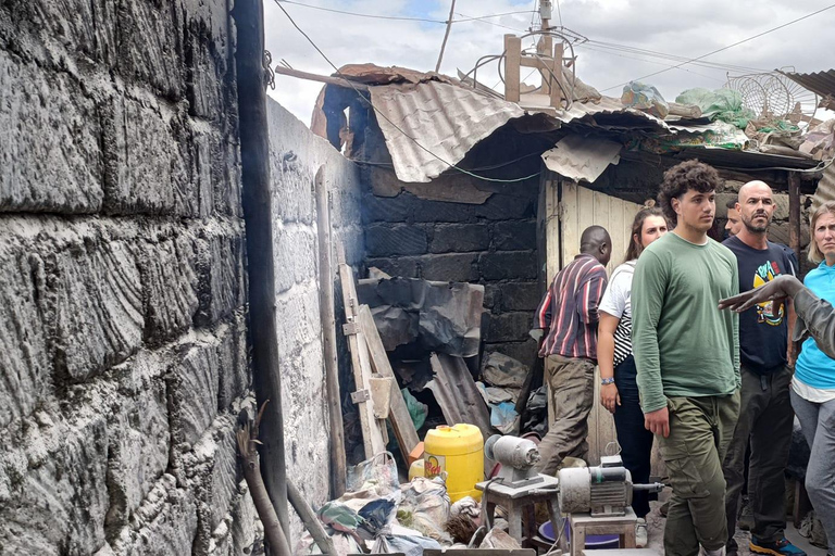 Nairobi: Czekoladowa wycieczka po mieście Kibera Slum Walking Tour