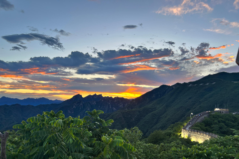 Beijing: Mutianyu Grote Muur Avond bustour