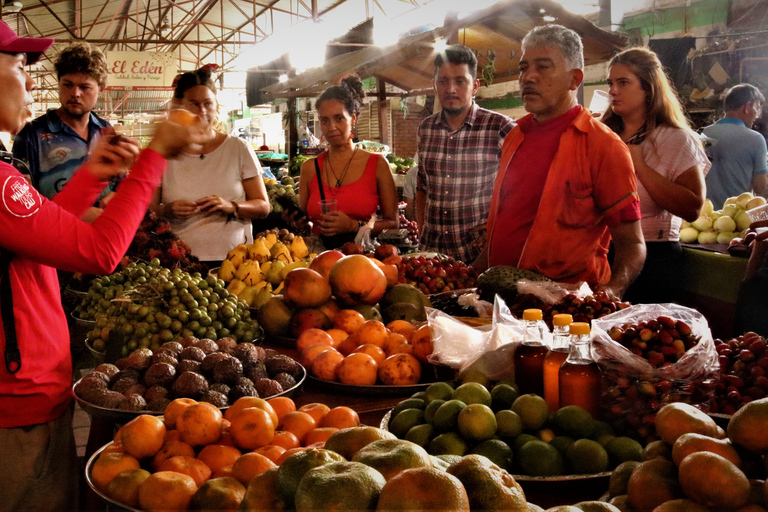 Tour gastronomico del mercato locale di Alameda di Cali