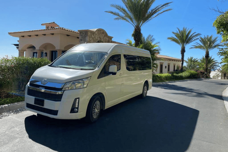 Corredor: Private Airport Roundtrip Transfer