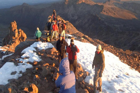 Nairobi: 5-Day Mount Kenya Climbing Tour via Sirimon Route