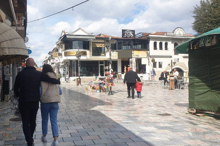 Ab Tirana: 2-tägige Tour durch Nordmazedonien und den Kosovo