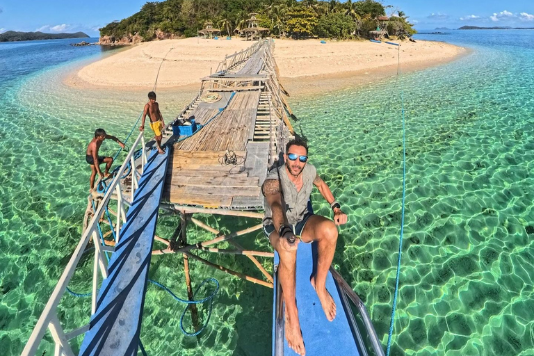 Palawan: El Nido to Coron 3-Day Group Boat Expedition