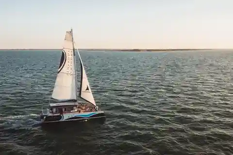 Saint-Martin-de-Ré : Sunset Catamaran Cruise (2h00)