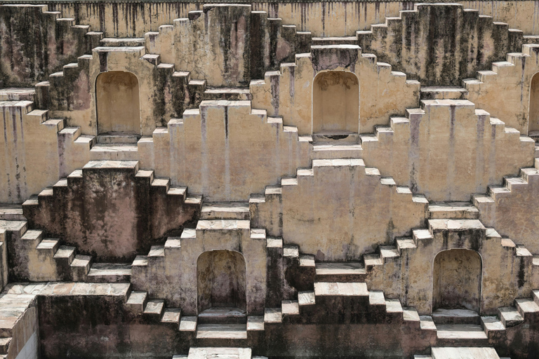 Jaipur: Prywatna wycieczka do fortu Amber ze wstępem bez kolejkiBilety wstępu + przewodnik