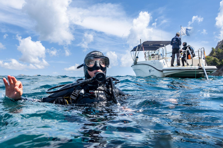 Mallorca: duiken zonder brevet met een duikinstructeur vanaf de boot - Cap de FormentorProbeer Scuba - Proefduiken