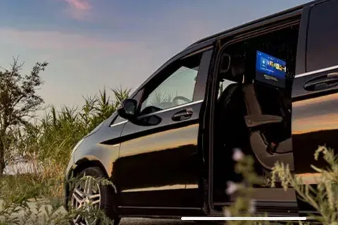 Parijs: economische privé transfer Parijs van/naar CDG luchthaven