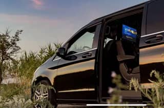 Paris: günstiger Transfer vom/zum Flughafen CDG Auto/Van-Option