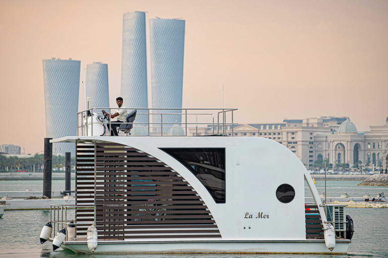 Doha : Voile| Vue sur la mer| Privé | 974 Cruises HouseboatsNaviguer à partir de Box Park Marina